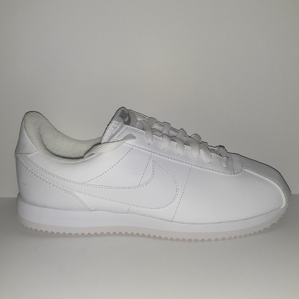 New White Nike Leather Mens Sneaker Size 9.5